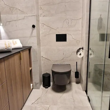 Moreno Kasprowicza 20 C Basen Sauny Fitness