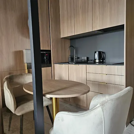 Moreno Kasprowicza 20 C Basen Sauny Fitness * Kolobřeh